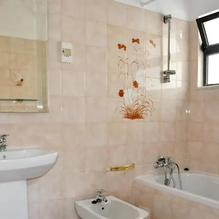 Holiday - Alg01105a-f Semesterbostad *